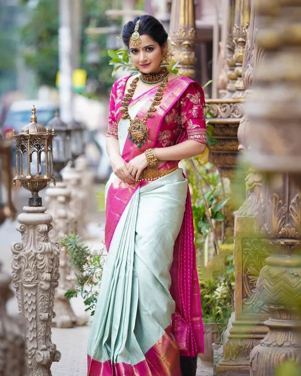 Light_Blue_Embellished_Banarasi_Jacquard_Saree_(Light_Blue)